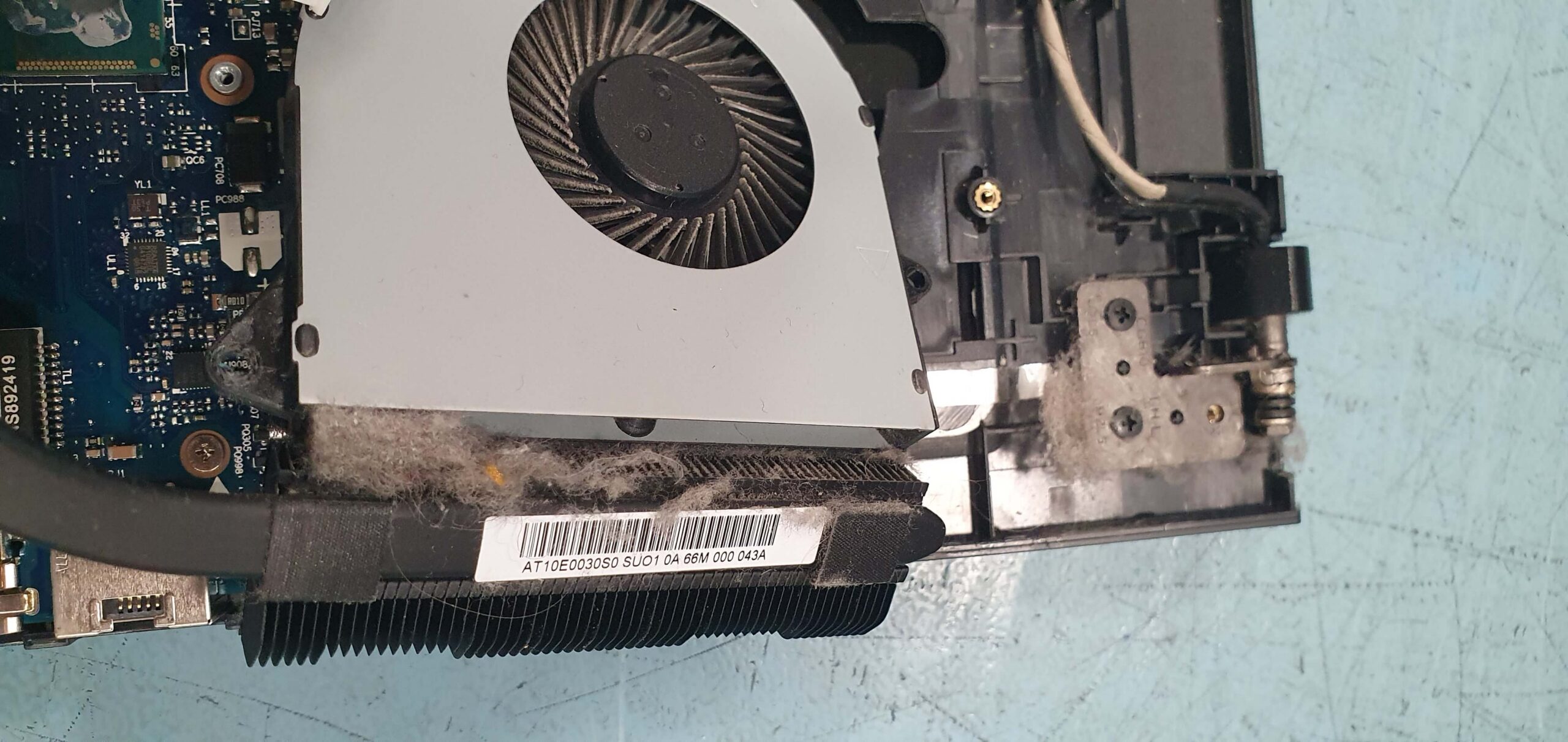 Curățare profesională laptop și PC în Titan Sector 3 București — PlusLaptop.ro