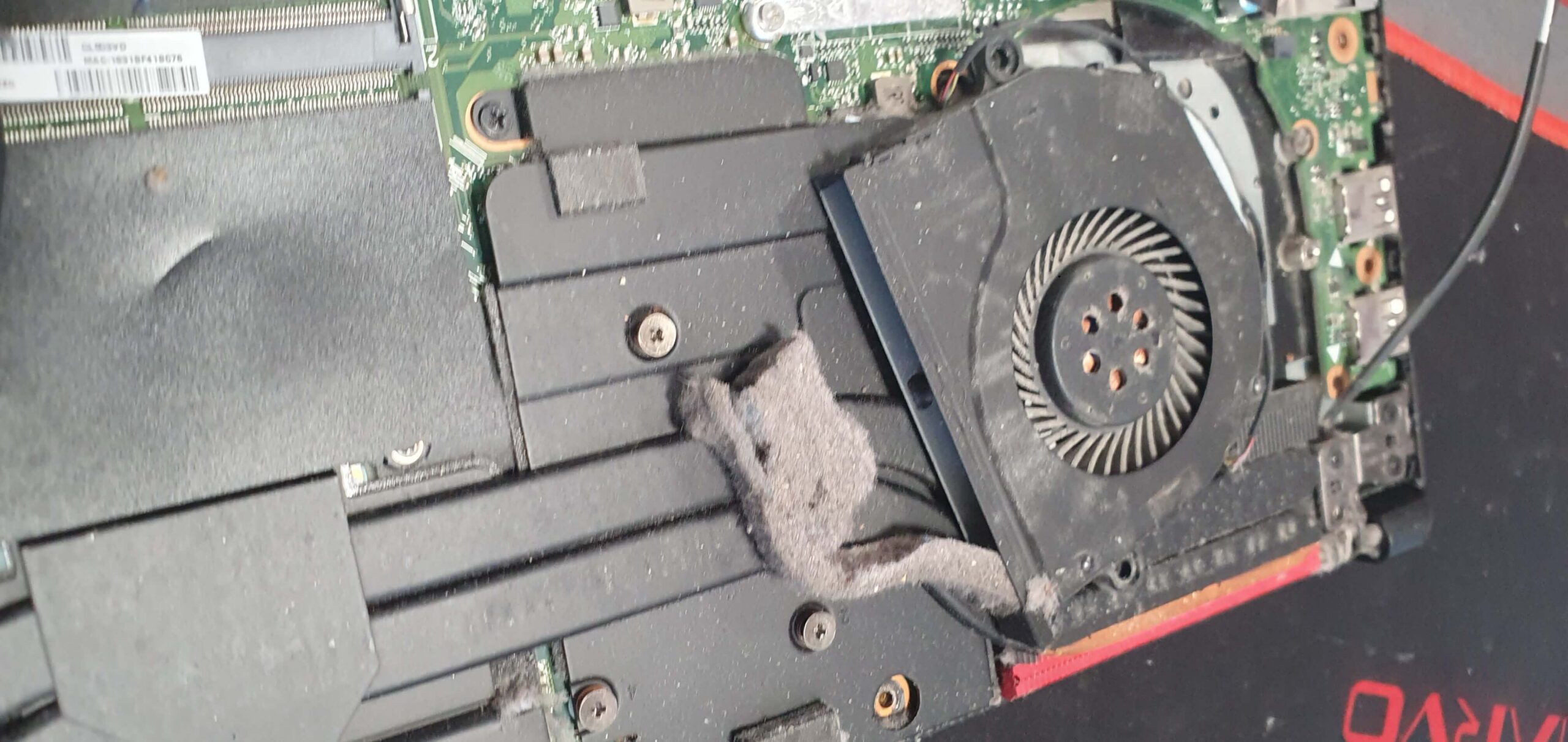 Curățare profesională laptop și PC în zona Pallady Sector 3 București — PlusLaptop.ro